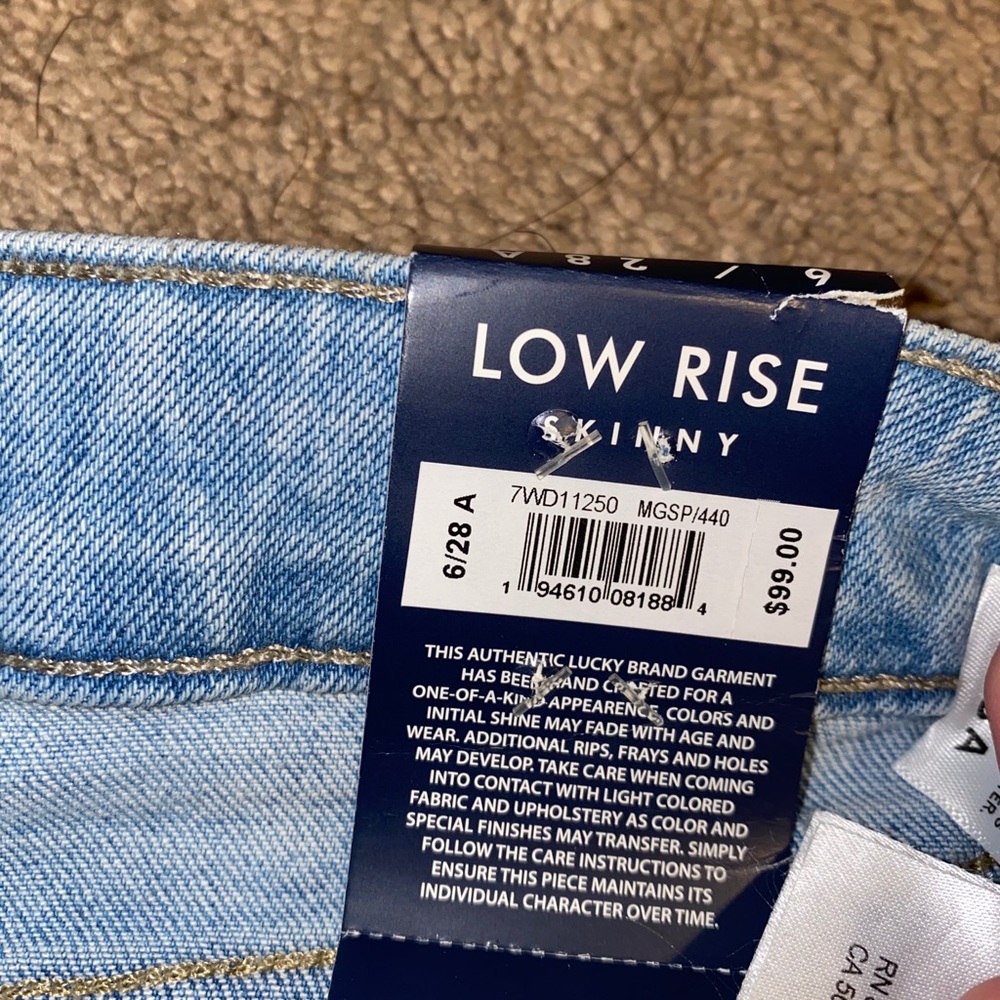 Jeans - Picture 3 of 4